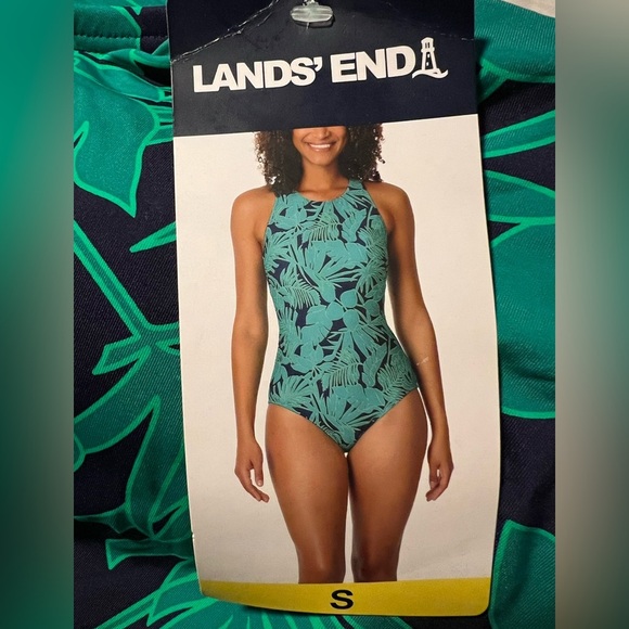 NWT Lands' End Ladies' green Swimsuit - Picture 2 of 3